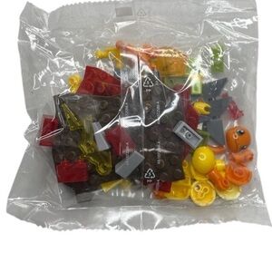 Pokemon building blocks Charmander Squirtle figures lot of 2